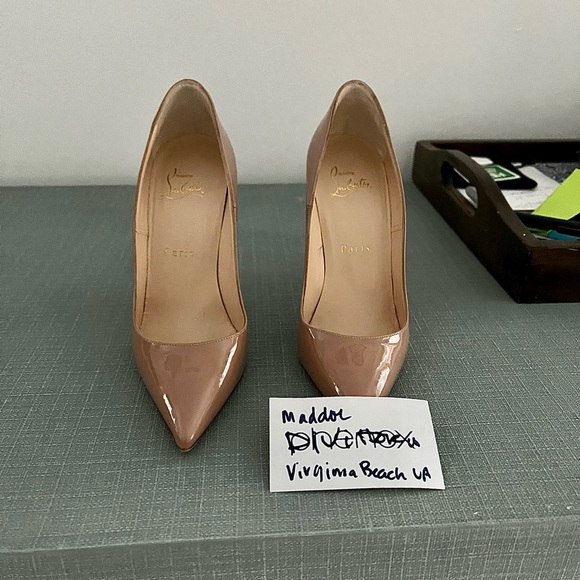 Christian Louboutin Shoes - So Kate Christian Louboutin Nude size 36